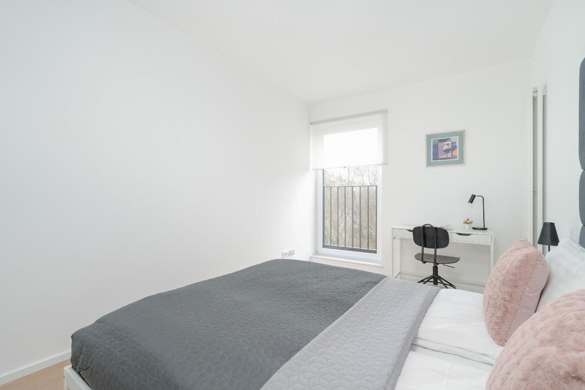 Spacious Apartment With Balcony By Rent Like Home Poznań Eksteriør bilde